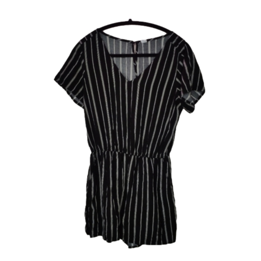 AUC - Old Navy Romper M